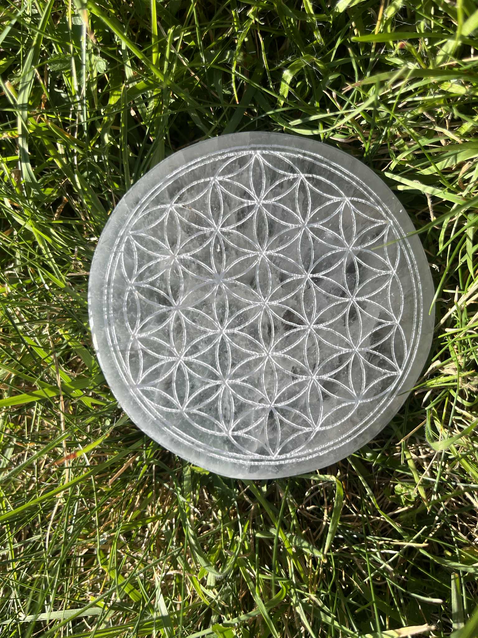 Selenitová podložka - Proměň svůj nápoj ve zdroj harmonie a vnitřního klidu